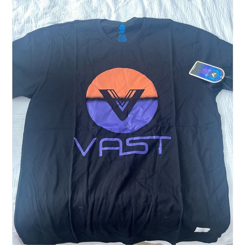 Vast Circle Logo Tee NEW NWT